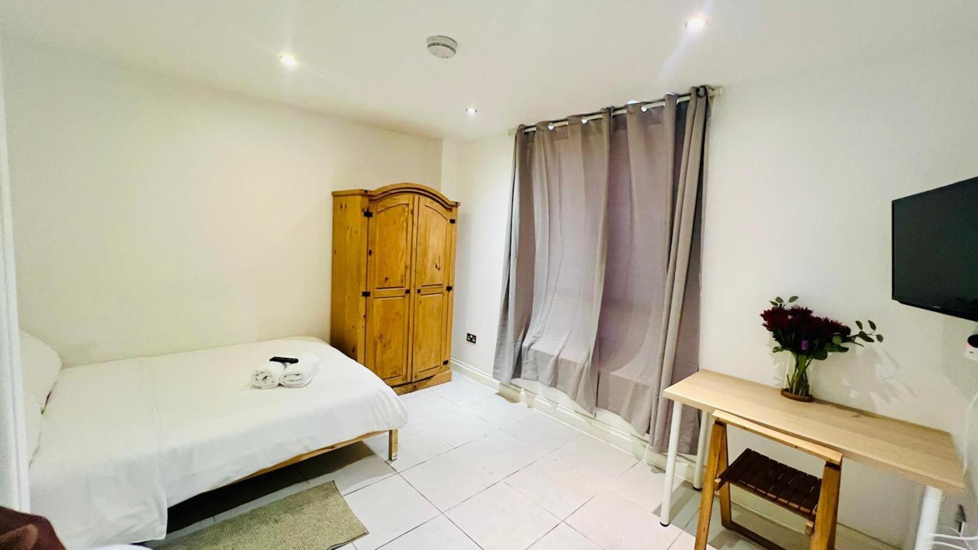 City View Sunset Luxurious Apartment In London Zone-1 Including One Family Twin Room With Its Own Stunning Private Terrace Extérieur photo