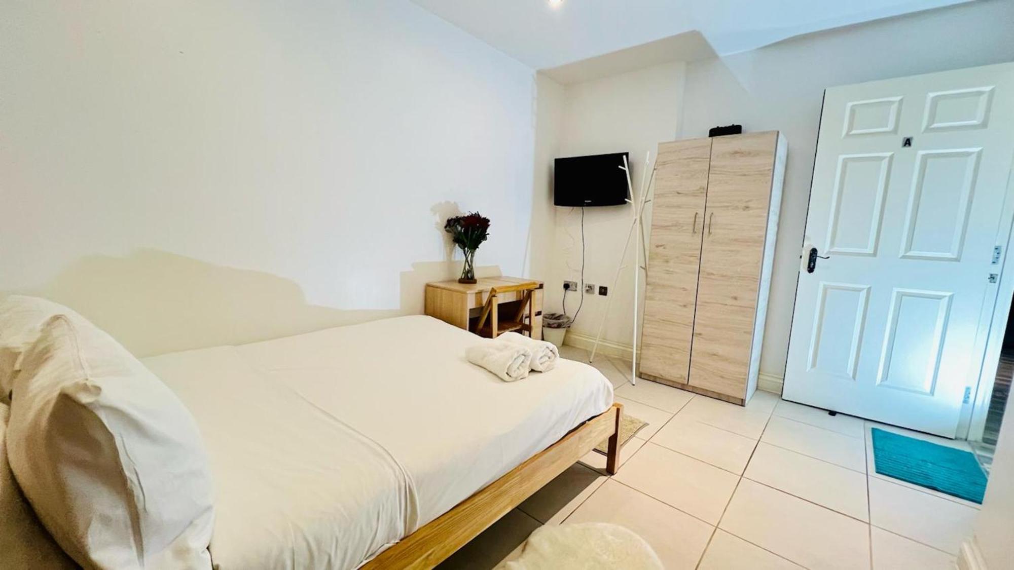 City View Sunset Luxurious Apartment In London Zone-1 Including One Family Twin Room With Its Own Stunning Private Terrace Extérieur photo