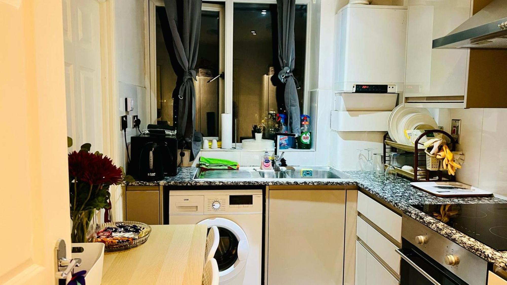 City View Sunset Luxurious Apartment In London Zone-1 Including One Family Twin Room With Its Own Stunning Private Terrace Extérieur photo